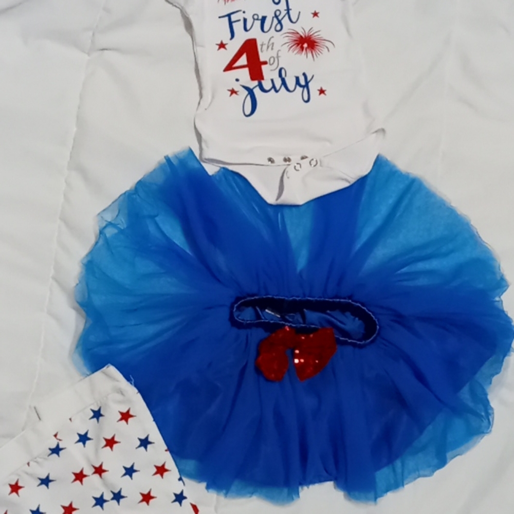 4th of July outfit - Picture 2 of 4